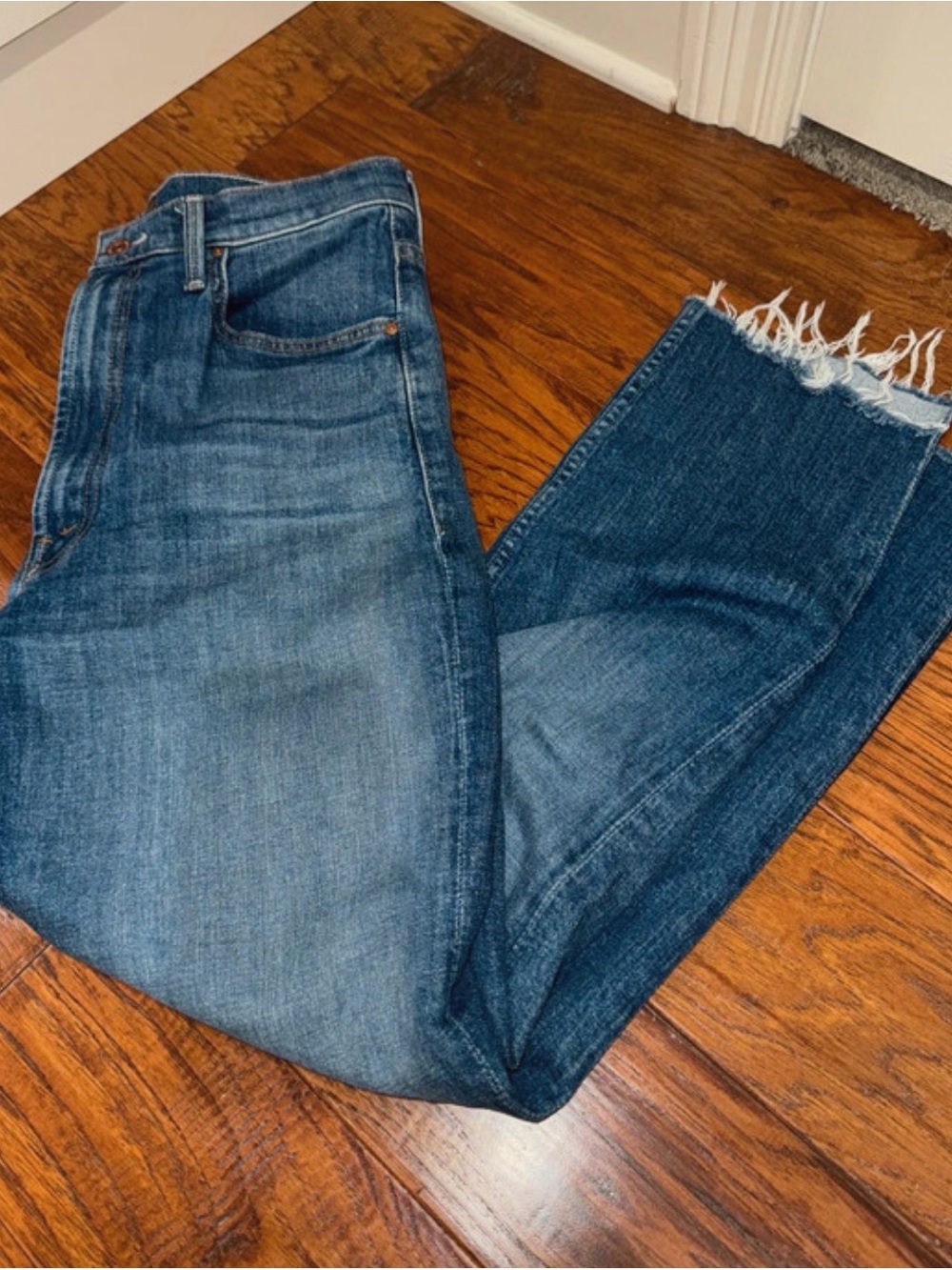 MOTHER High-Rise Ankle Jeans with Frayed Hem